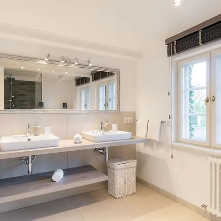 Ferienhaus Heringsdorf ホテル ゼーバート・ヘリングスドルフ